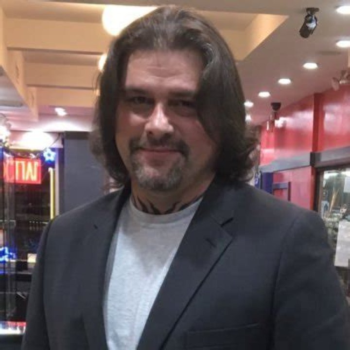 Tommy Houlihan Net Worth