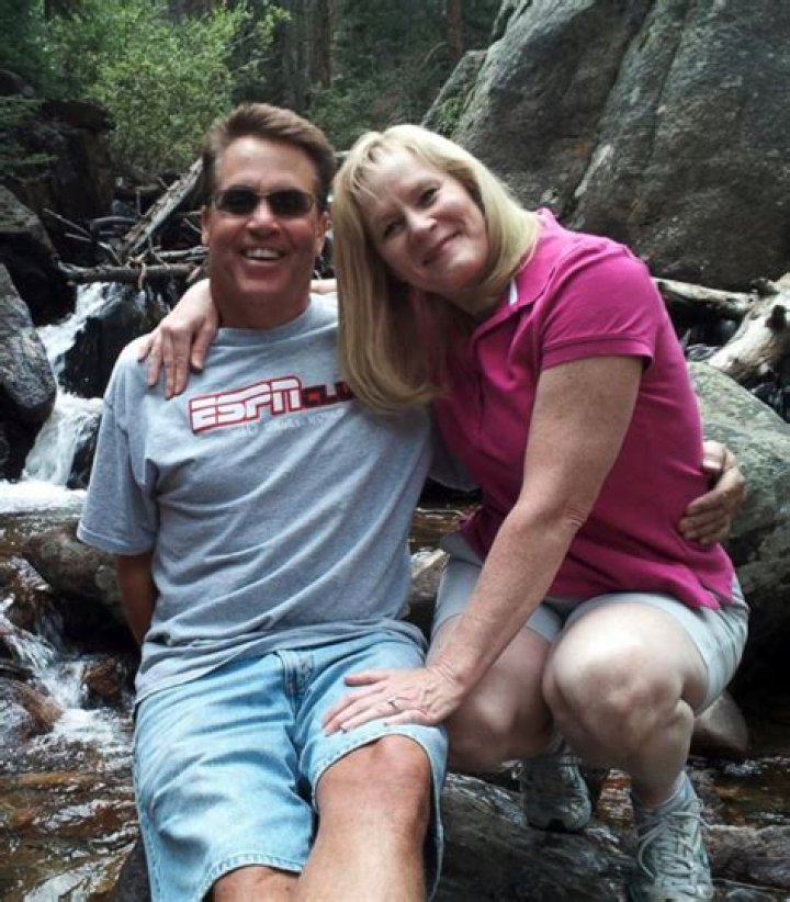 Toni Henthorn Height, Weight, Net Worth, Age, Birthday, Wikipedia, Who, Nationality, Biography