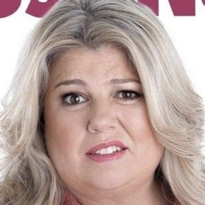 Urzila Carlson Net Worth