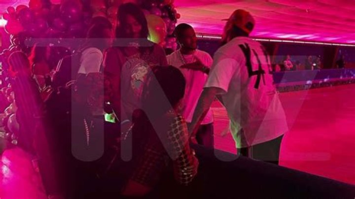 
Usher and Chris Brown fight at birthday party in Las Vegas: Report 