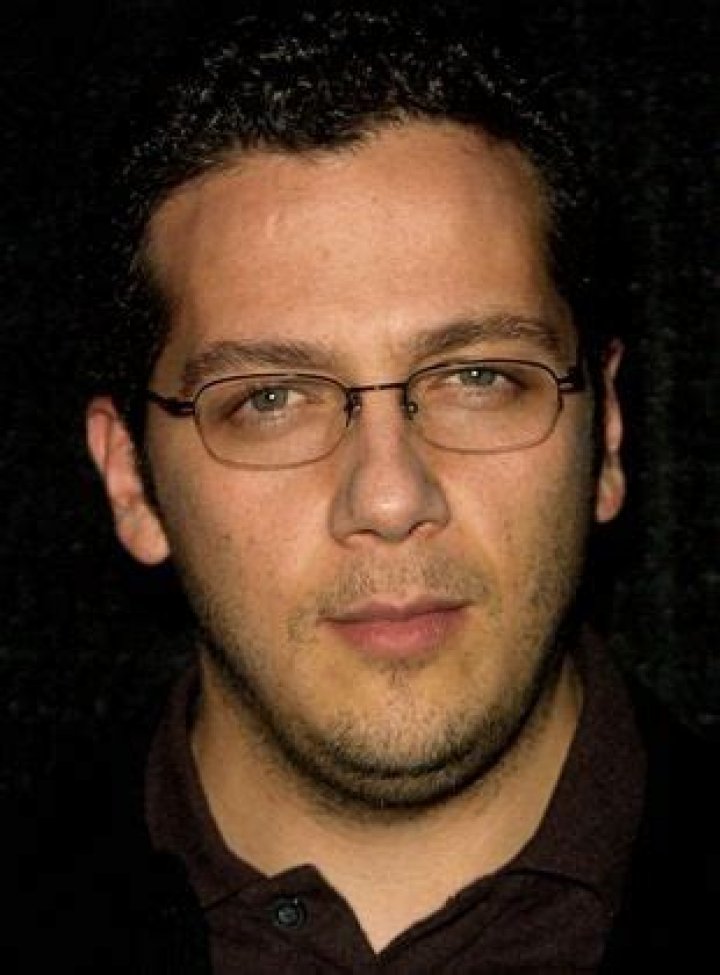 Víctor Huggo Martin Net Worth