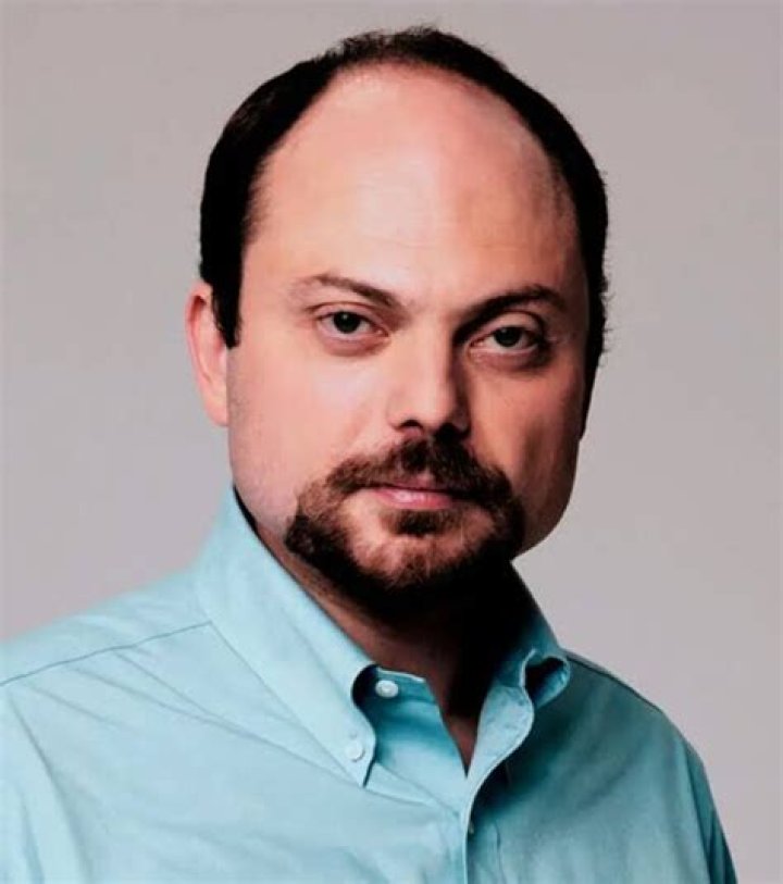 Vladimir Kara-Murza Height, Weight, Net Worth, Age, Birthday, Wikipedia, Who, Nationality, Biography