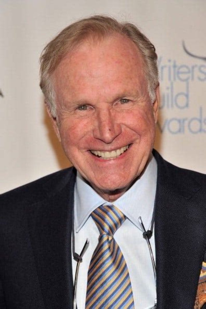 Wayne Rogers Net Worth