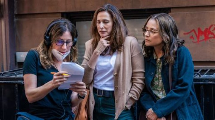 What Is Nicole Holofcener Net worth? Meet Friends With Money Writer And Director