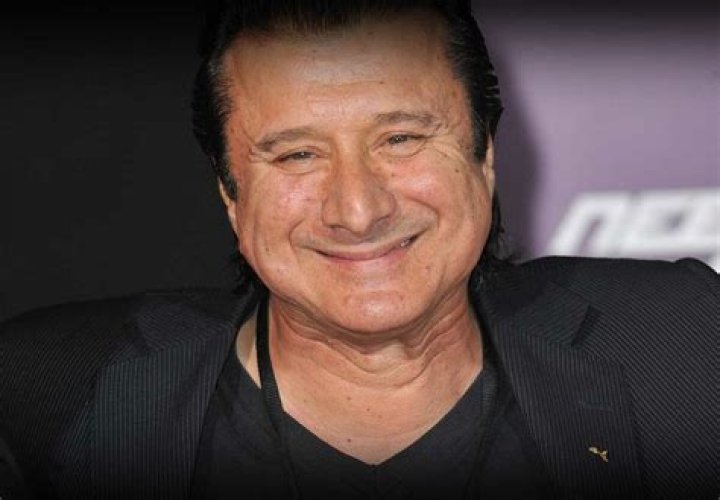 Where Is Steve Perry Now? Is He Married?