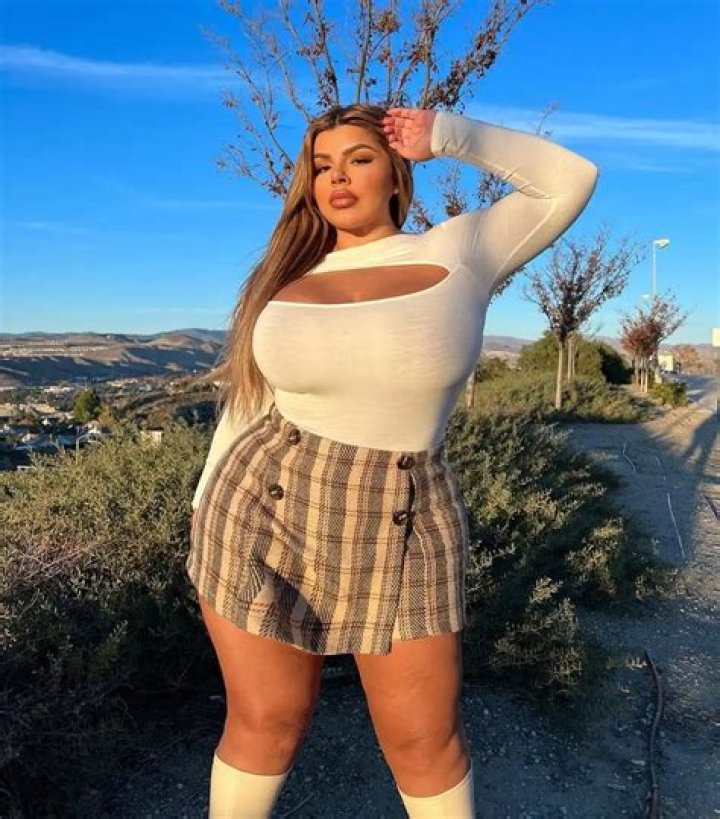 Whitney Mixter Age, Wikipedia, Biography, Height, Weight, Net Worth and more