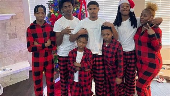 Who are Shakur Stevensons Parents? Shakur Stevenson Biography, Parents Name and More