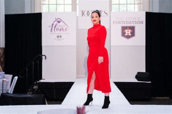 Who Is Aledmys Díaz’s Wife Dayara?