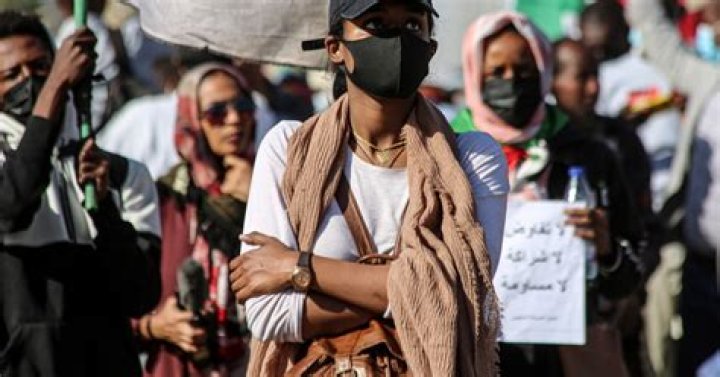 
Who Is Amira Osman And Why Is She Arrested? Sudanese Women’s Rights Activist Detained 