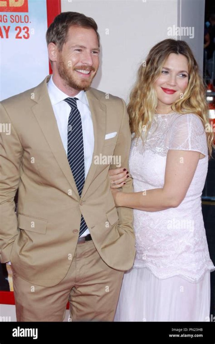 Who is Drew Barrymore’s husband now? Is Drew Barrymore single?