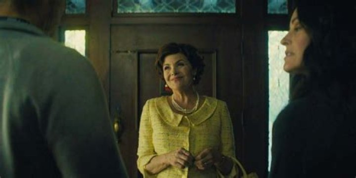 Who Is Dylan Stewart? Everything On Shining Vale’s Sherilyn Fenn Husband