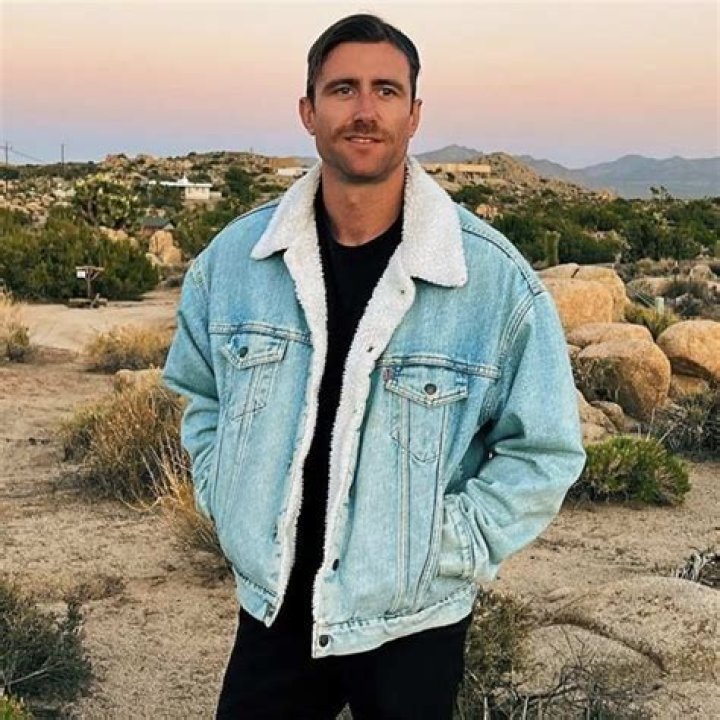 Who is Kurt Thomas’ Wife? Rebecca Jones Wiki, Age, Family, Net Worth, Children