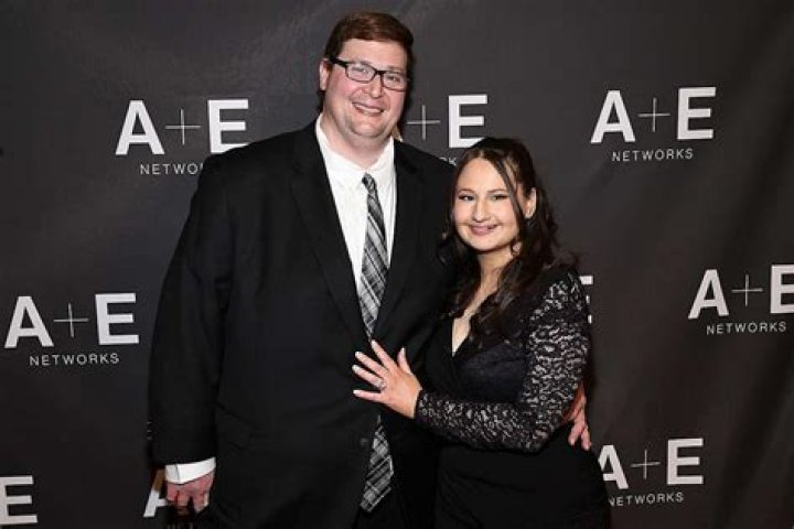 Who is Mona Muresan? Everything To Know About Mike O’Hearn’s Wife