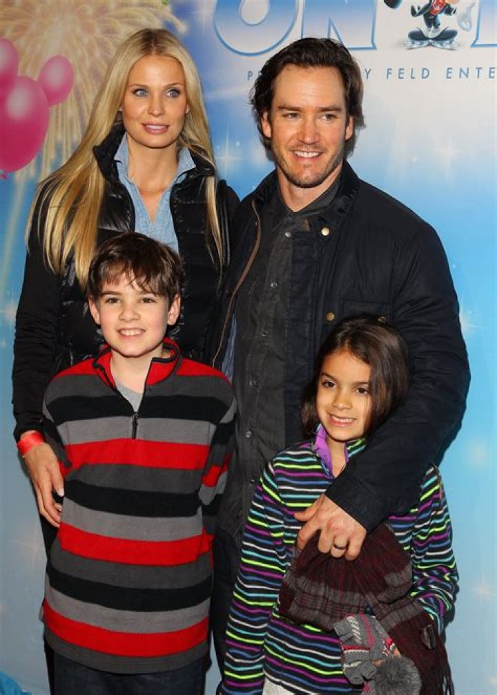 Who Is Paula Gosselaar? Meet Mark-Paul Gosselaar Mom On Instagram