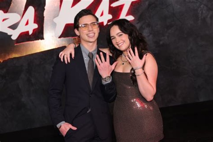 Who is Tanner Buchanan Dating?